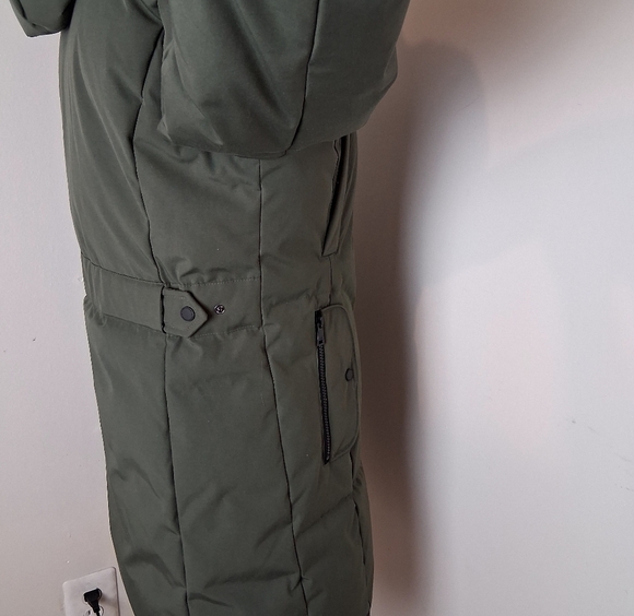 1 MADISON VERA Fox Fur Trimmed Hooded Parka Size Small - Picture 8 of 12